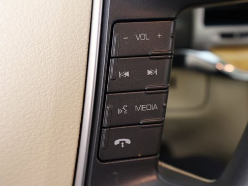 Used 2012 Lincoln MKZ Hybrid image 44