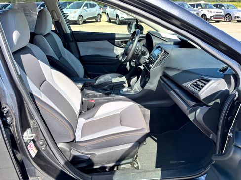 Used 2018 Subaru Crosstrek 2.0i Premium image 24