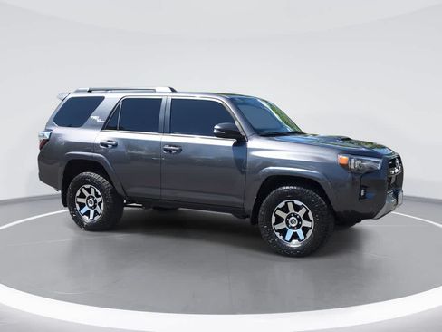 Used 2021 Toyota 4Runner TRD Off-Road Premium AWD/4WD image 2