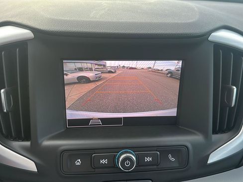 Used 2023 GMC Terrain SLE w/ Driver Convenience Package AWD/4WD image 18