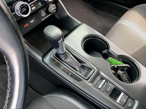 Used 2024 Honda Civic Sport image 16