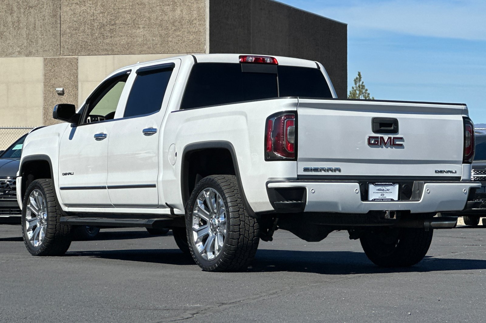 Used 2018 GMC Sierra 1500 Denali w/ Denali Ultimate Package AWD/4WD image 6