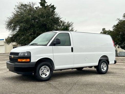 New 2025 Chevrolet Express 2500 image 22