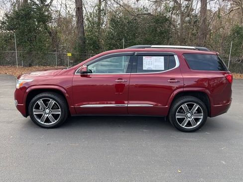 Used 2017 GMC Acadia Denali w/ Technology Package image 2