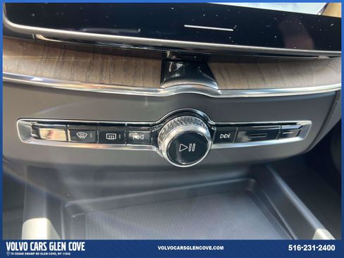 Used 2026 Volvo XC60 B5 Plus w/ Protection Package Premier AWD/4WD image 30