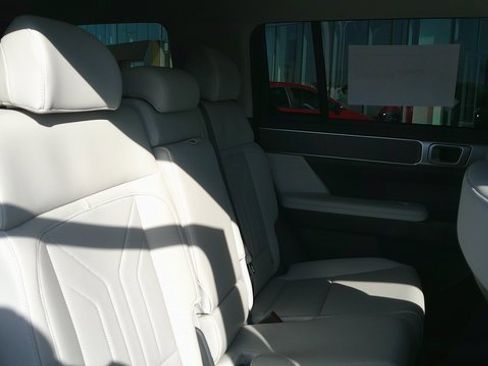 Used 2025 Hyundai Santa Fe SEL image 8