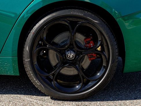 New 2025 Alfa Romeo Giulia w/ Veloce Package Rwd image 19