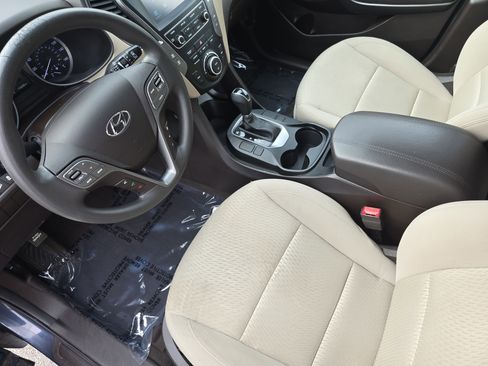 Used 2017 Hyundai Santa Fe Sport image 15