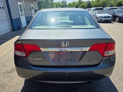 Used 2010 Honda Civic LX image 6
