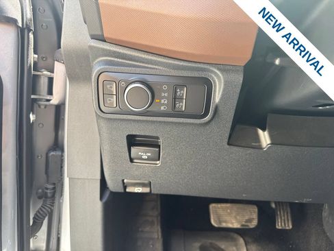 Used 2024 Ford Bronco Outer Banks AWD/4WD image 21