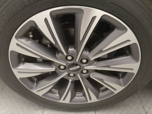 Used 2022 Lincoln Corsair Reserve w/ Elements Package FWD image 31