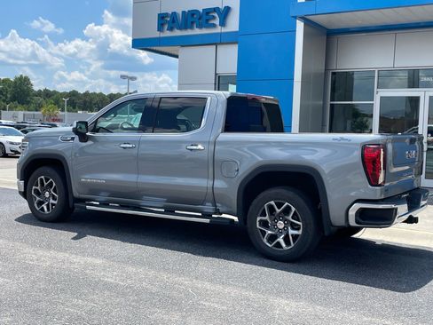Used 2024 GMC Sierra 1500 SLT w/ SLT Premium Plus Package AWD/4WD image 3
