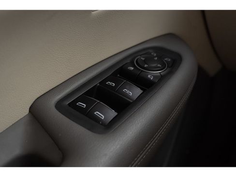 Used 2023 Cadillac XT6 Premium Luxury FWD image 30