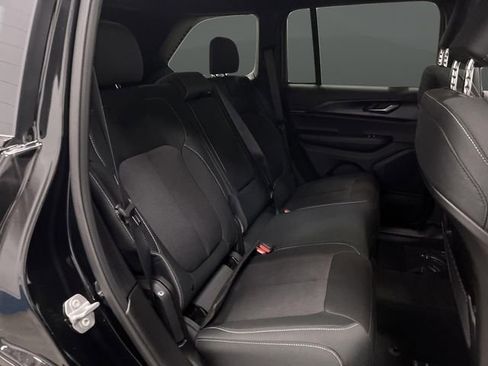 New 2025 Jeep Grand Cherokee Laredo X w/ Trailer Tow Package image 28