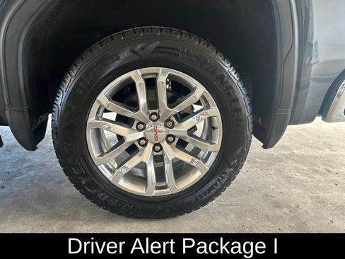 Used 2019 GMC Sierra 1500 SLT w/ SLT Premium Plus Package RWD image 18