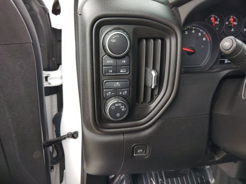 Used 2023 Chevrolet Silverado 1500 W/T w/ WT Value Package AWD/4WD image 18