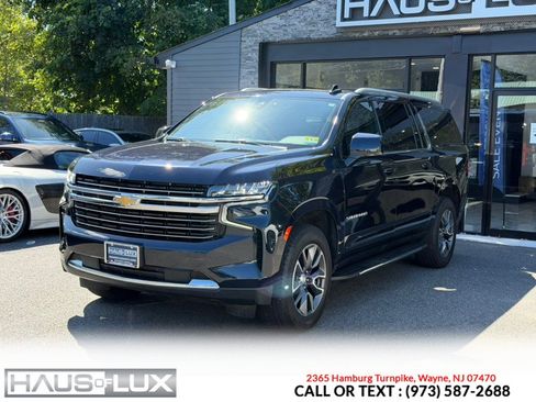 Used 2021 Chevrolet Suburban LT AWD/4WD image 4