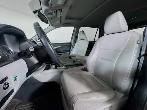 Used 2016 Honda Pilot EX-L image 11