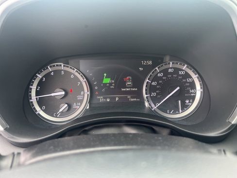 Used 2022 Toyota Highlander XLE image 8