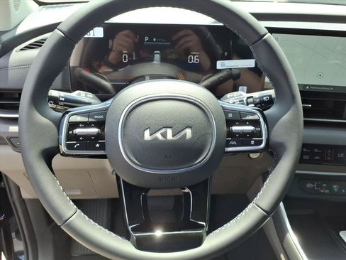 New 2026 Kia Carnival EX FWD image 19