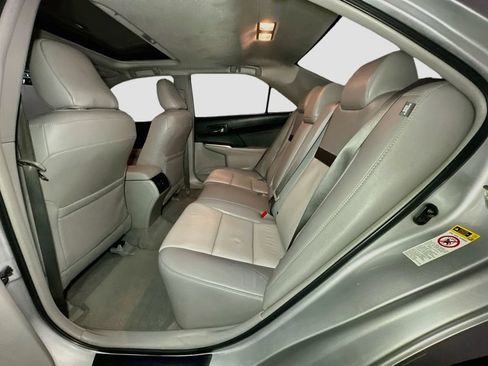 Used 2014 Toyota Camry XLE w/ Leather Package FWD image 29