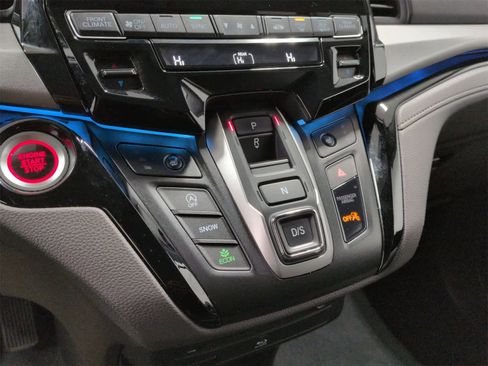 Used 2023 Honda Odyssey Touring image 35