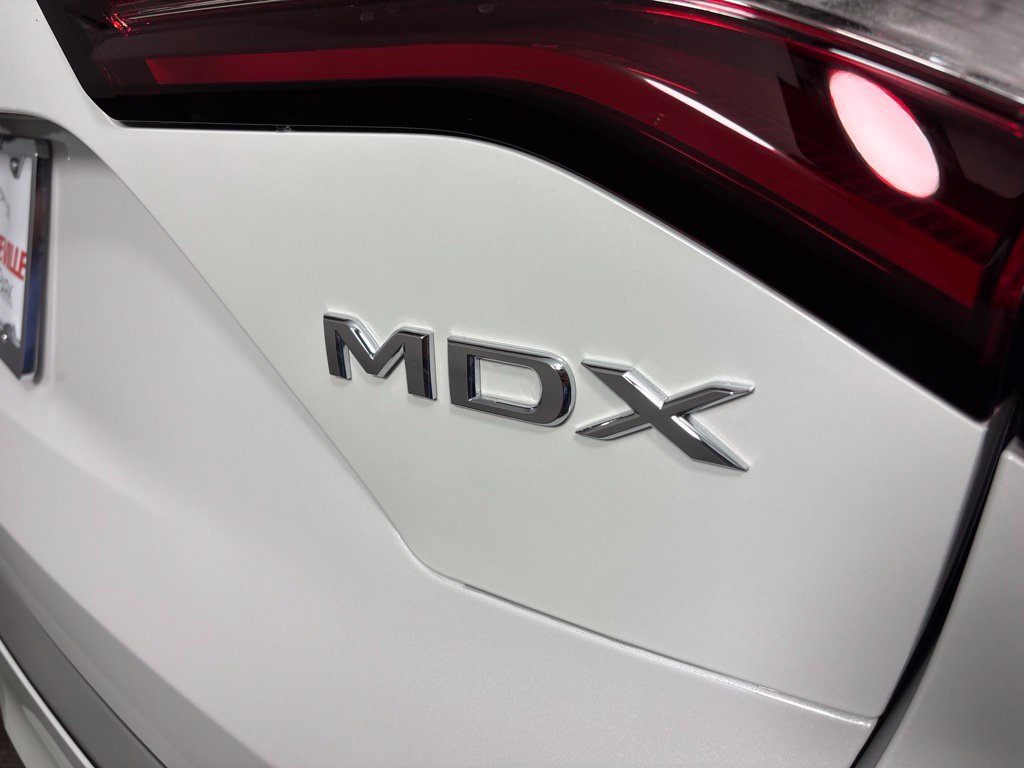 Certified 2026 Acura MDX w/ Technology Package FWD image 5