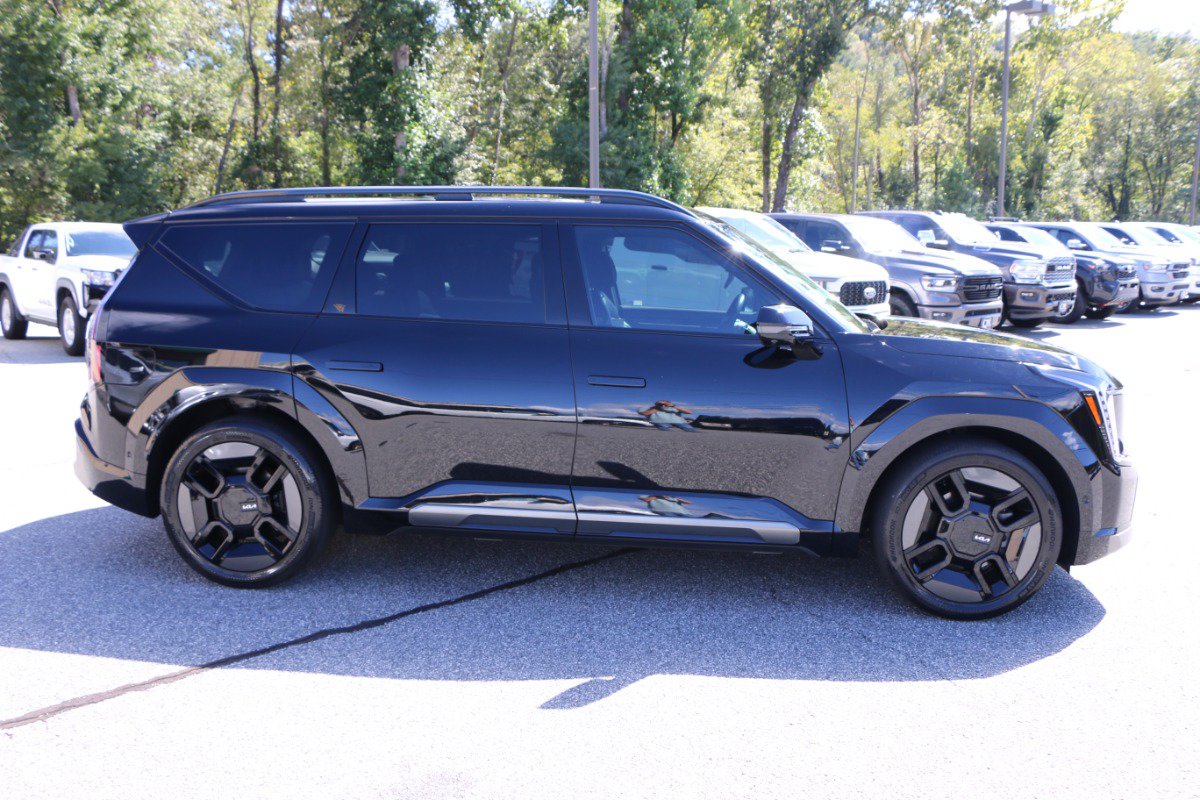 Used 2024 Kia EV9 GT-Line AWD/4WD image 9