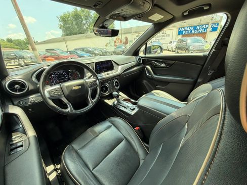 Used 2019 Chevrolet Blazer Premier w/ Sun and Wheels Package AWD/4WD image 17
