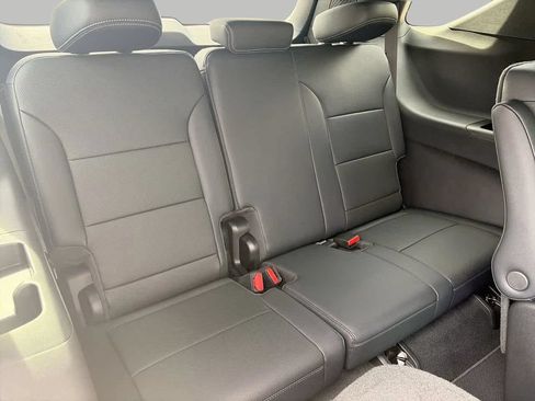 New 2026 Chevrolet Traverse LT w/ Driver Confidence Package FWD image 15