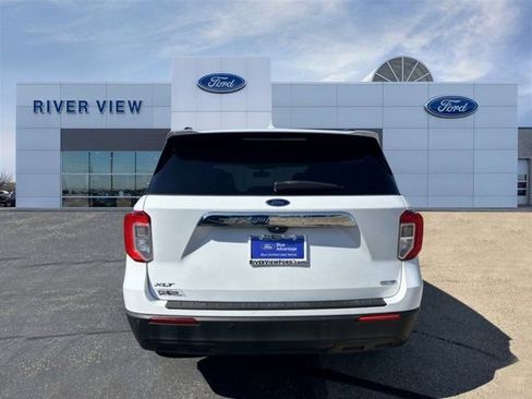 Certified 2020 Ford Explorer XLT image 5