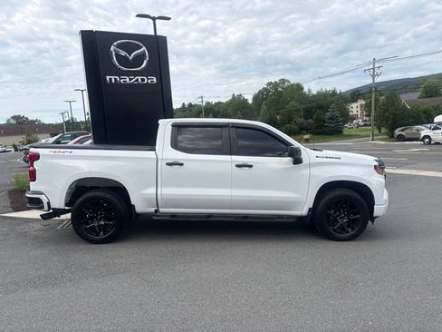 Used 2023 Chevrolet Silverado 1500 Custom w/ Rally Edition AWD/4WD image 9