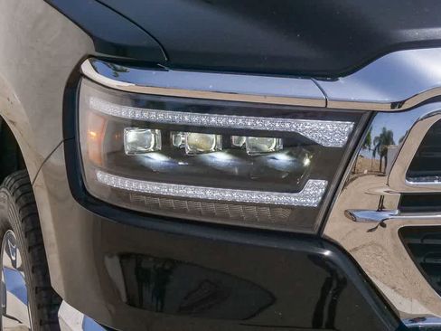 Used 2019 RAM 1500 Big Horn RWD image 4