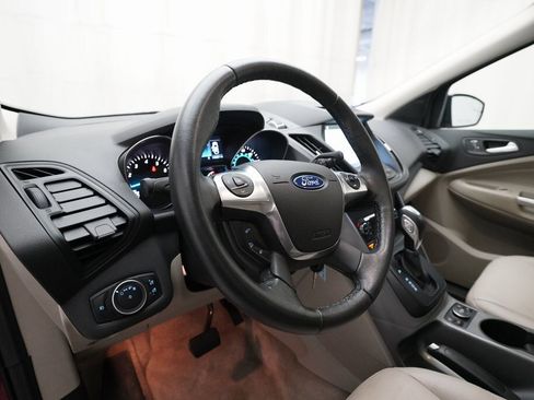 Used 2016 Ford Escape SE w/ SE Leather Comfort Package image 8