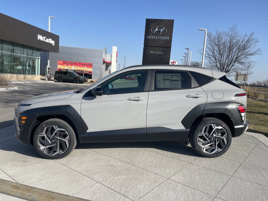 New 2026 Hyundai Kona SEL Premium AWD/4WD image 2