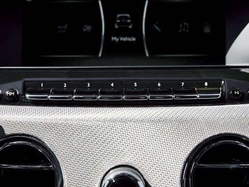 Used 2024 Rolls-Royce Cullinan AWD/4WD image 91