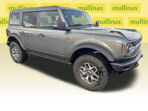 Certified 2024 Ford Bronco Badlands image 1