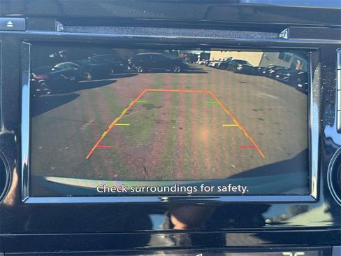 Used 2020 Nissan Rogue SV image 23