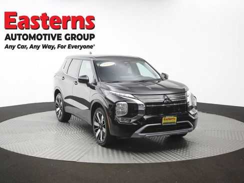 Used 2025 Mitsubishi Outlander SE AWD/4WD image 51