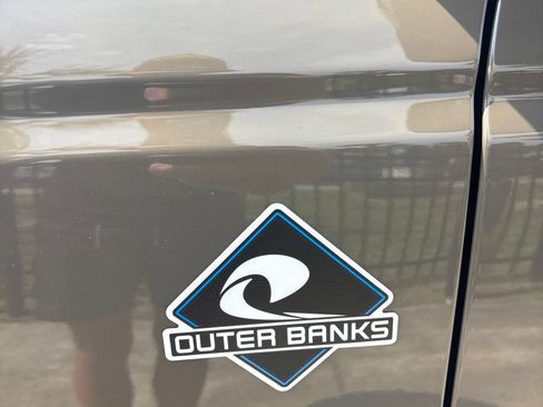 Certified 2025 Ford Bronco Outer Banks AWD/4WD image 13