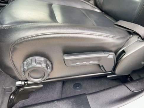 Used 2023 Jeep Gladiator Sport image 13