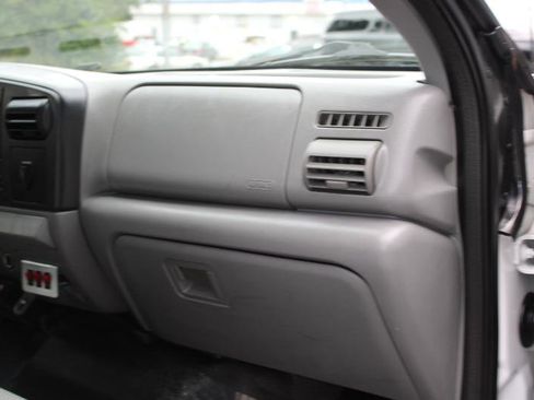 Used 2006 Ford F250 Lariat image 17