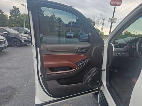 Used 2019 Chevrolet Tahoe Premier AWD/4WD image 33
