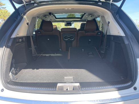 New 2026 Acura MDX SH-AWD w/ Advance Package image 8