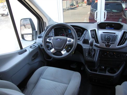 Used 2019 Ford Transit 350 XLT image 26