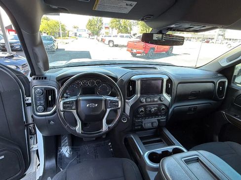 Used 2021 Chevrolet Silverado 1500 LT Trail Boss w/ Convenience Package II AWD/4WD image 21
