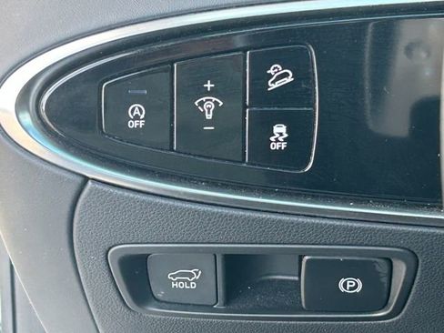 Used 2025 Genesis GV70 2.5T image 24