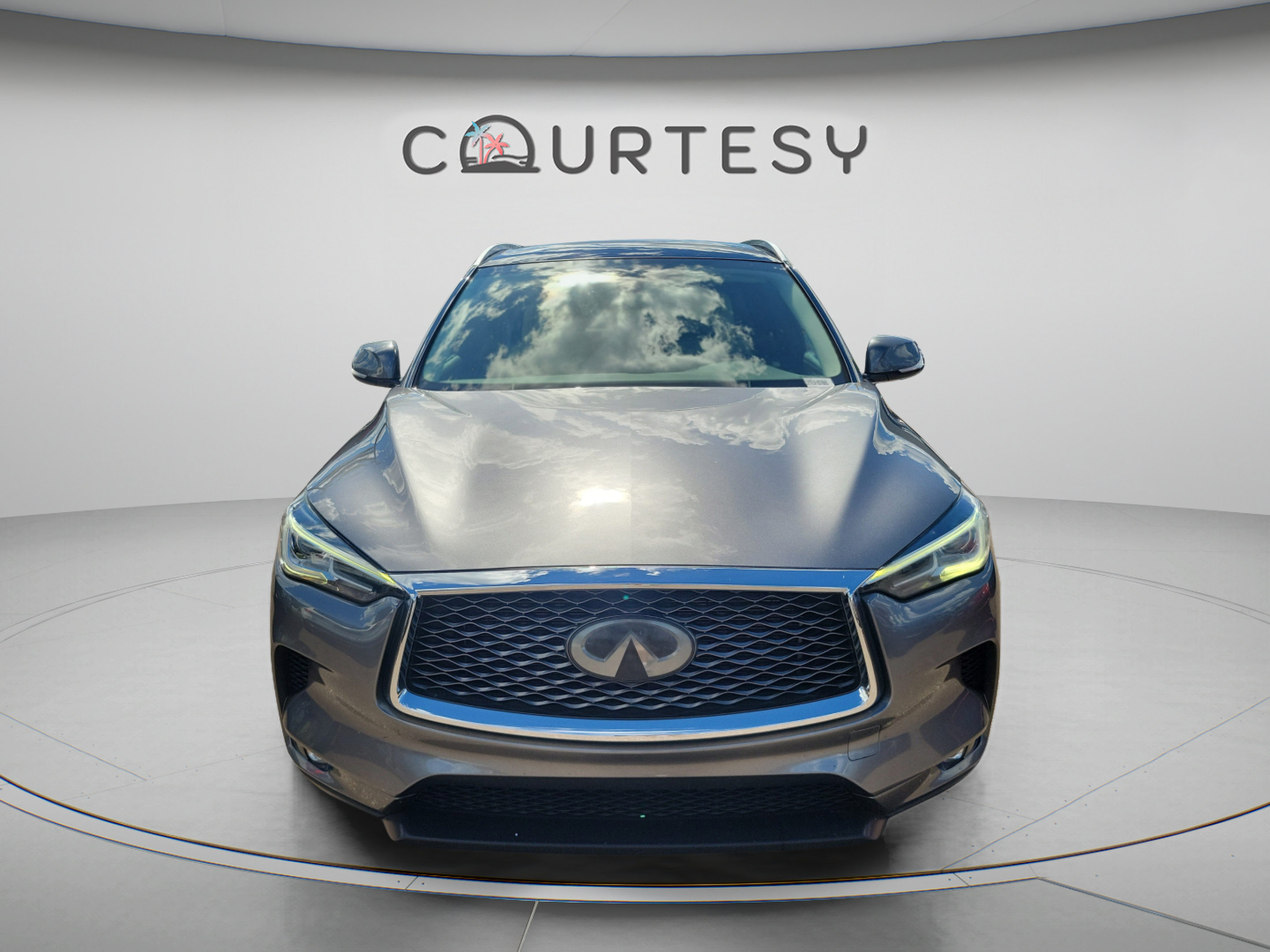 Used 2020 INFINITI QX50 Luxe w/ Navigation Package FWD image 8