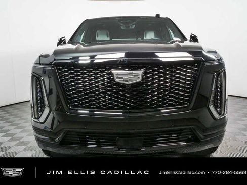 Certified 2026 Cadillac Escalade Platinum Sport w/ LPO, ONYX Package AWD/4WD image 37