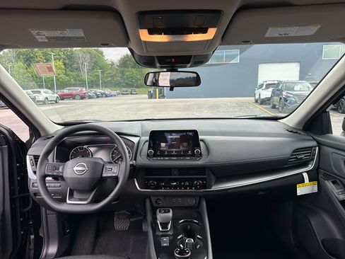 New 2026 Nissan Rogue SV AWD/4WD image 28